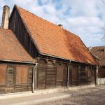 Stara zabudowa drewniana w Lipawie