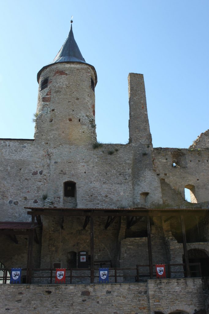Wieża strażnicza używana jako dzwonnica