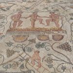 Tłuczenie winogron, mozaika pochodzi z Amfiteatru. Muzeum rzymskie - Merida.