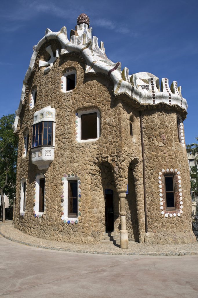 Budynek zaprojektowany przez Antoniego Gaudiego